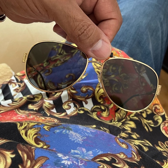 Sunglasses 🕶 - Picture 3 of 14